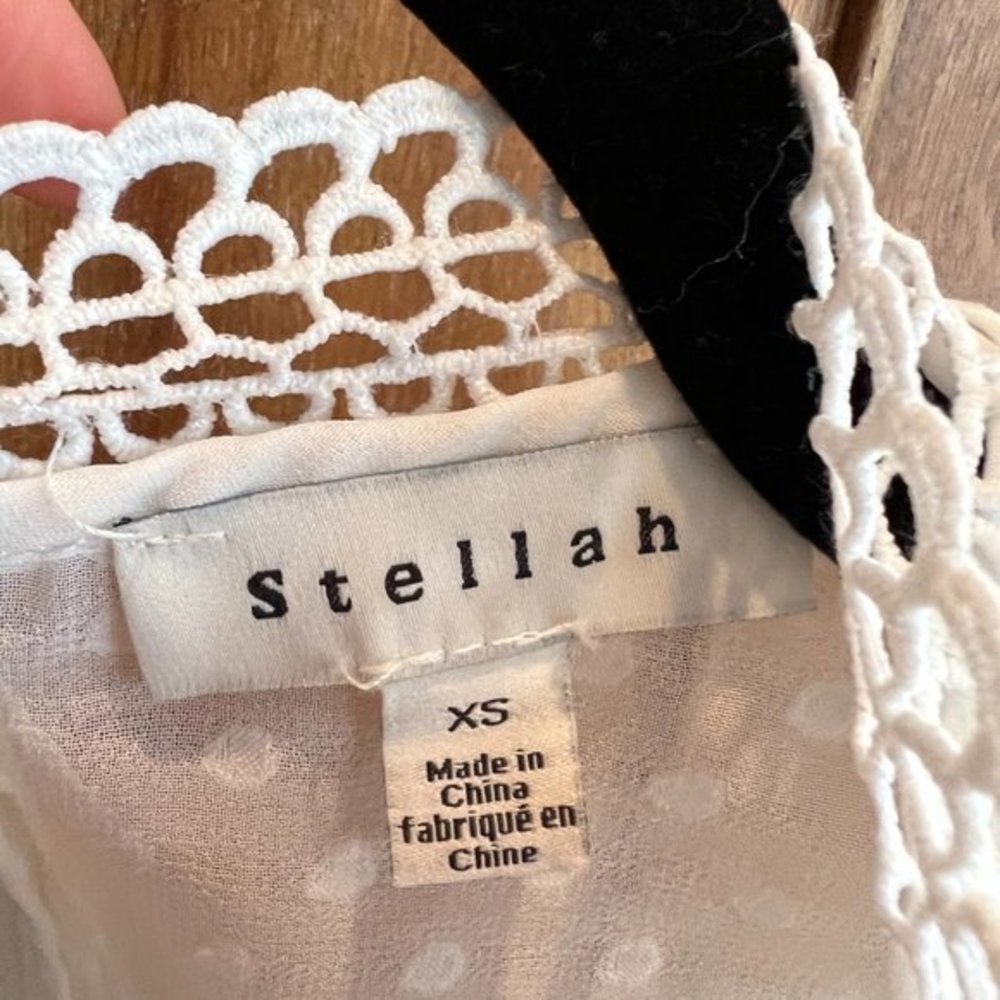 Stellah Lace Mockneck Tank - Picture 3 of 4